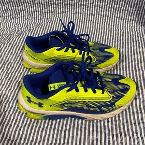 Under Armour. Size 5Y. Youth/Boys. Bright Green & Blue.